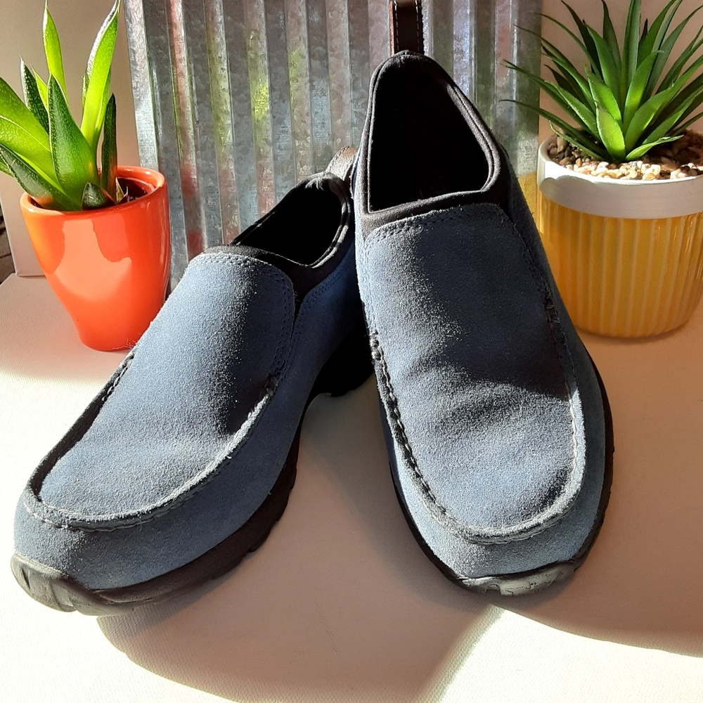 Lands End Womans Size 7B